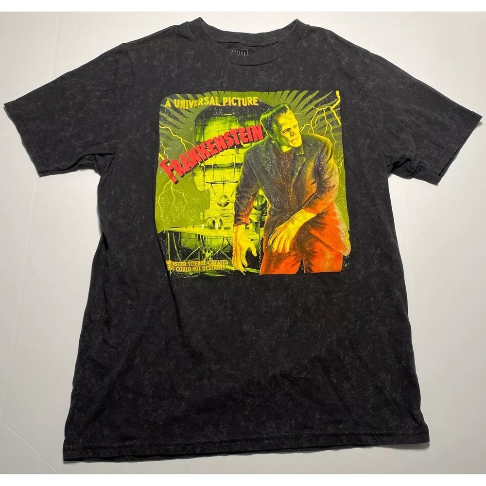 Universal Studios Monsters Frankenstein T-Shirt Men's XL  Black‎